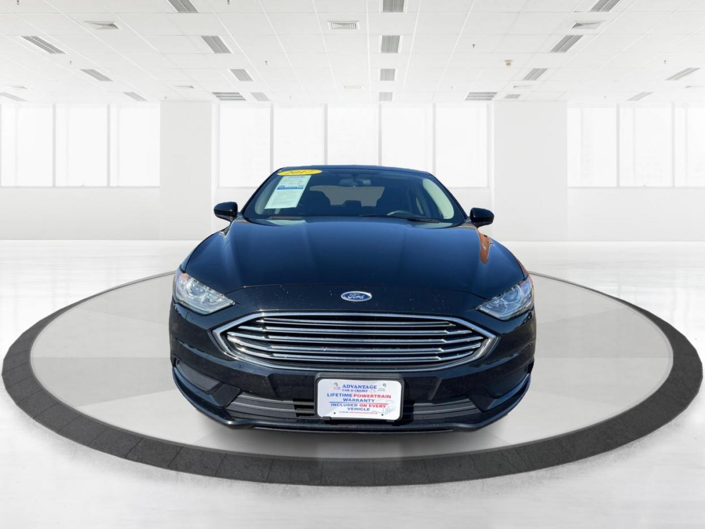 2017 Ford Fusion SE (3FA6P0HD1HR) with an 1.5L L4 DOHC 16V engine, 6-Speed Automatic transmission, located at 880 E. National Road, OH, 45377, (937) 908-9800, 39.891918, -84.183975 - Photo#6