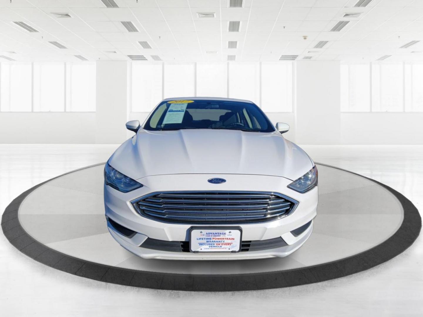 2017 Ford Fusion SE (3FA6P0H74HR) with an 2.5L L4 DOHC 16V engine, 6-Speed Automatic transmission, located at 401 Woodman Dr, Riverside, OH, 45431, (937) 908-9800, 39.761024, -84.120956 - Photo#6