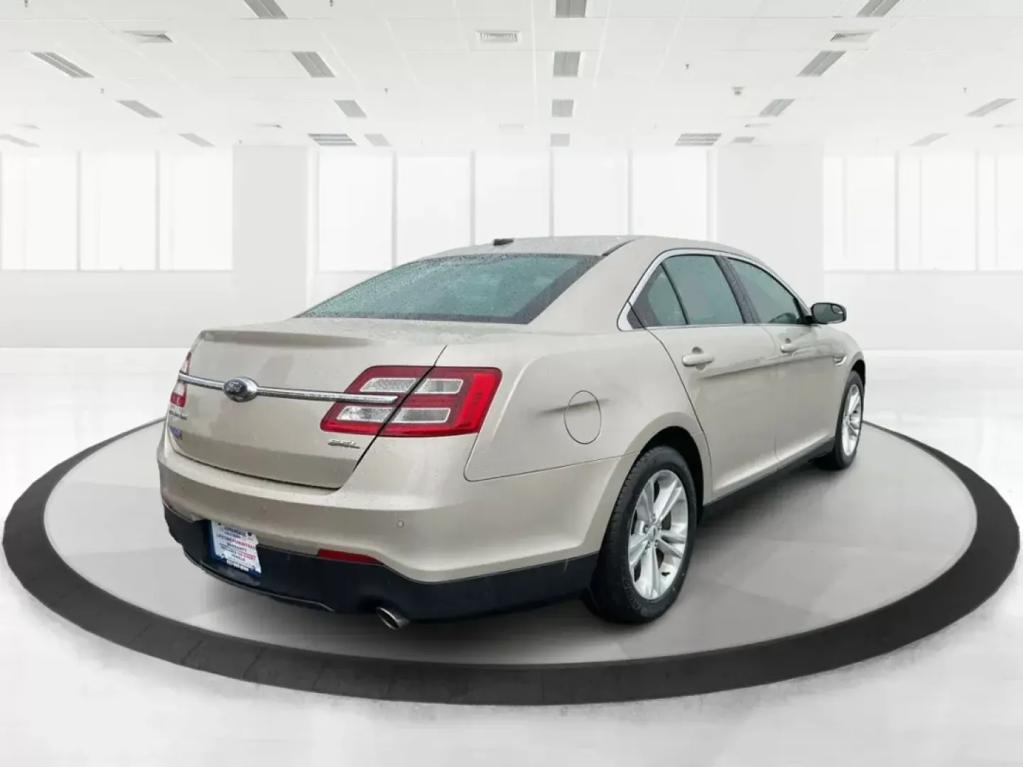 2017 Ford Taurus SEL (1FAHP2E86HG) with an EcoBoost 2L I-4 gasoline direct injection engine, located at 1230 East Main St, Xenia, OH, 45385, (937) 908-9800, 39.688042, -83.910538 - Photo#2