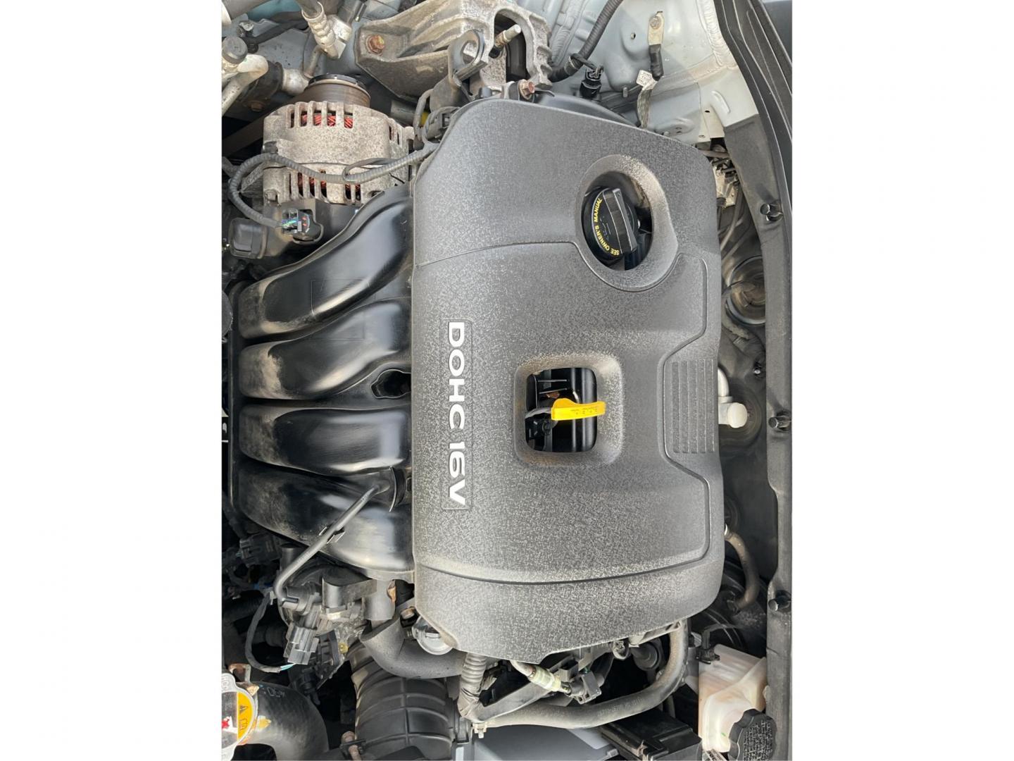 2017 Gray Hyundai Elantra SE (5NPD84LF3HH) with an Other engine, located at 880 E. National Road, OH, 45377, (937) 908-9800, 39.891918, -84.183975 - Photo#10