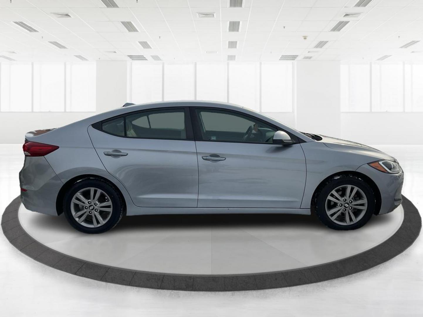 2017 Gray Hyundai Elantra SE (5NPD84LF3HH) with an Other engine, located at 880 E. National Road, OH, 45377, (937) 908-9800, 39.891918, -84.183975 - Photo#1