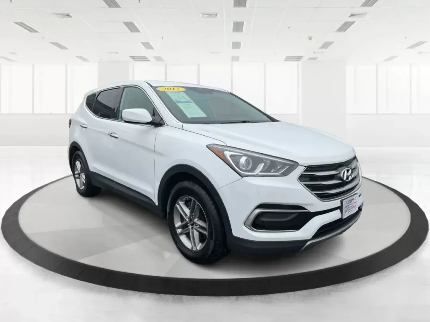 2017 Hyundai Santa Fe Sport 2.4L (5NMZT3LB8HH) with an Theta II 2.4L I-4 gasoline direct injection engine, located at 4508 South Dixie Dr, Moraine, OH, 45439, (937) 908-9800, 39.807072, -84.031563 - Photo#0