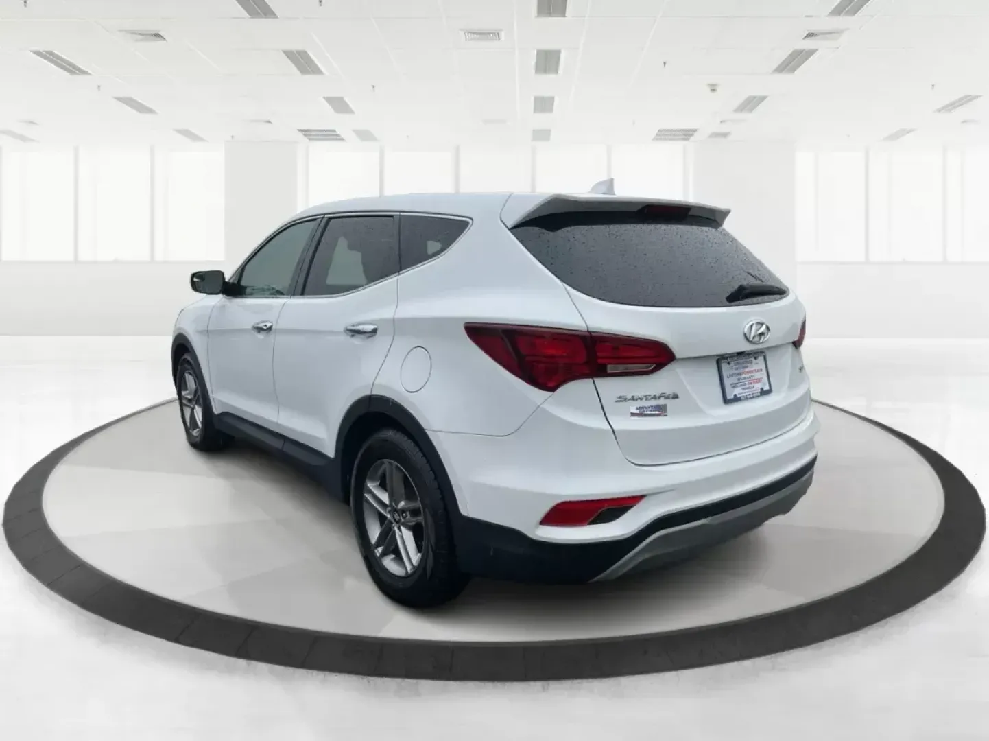 2017 Hyundai Santa Fe Sport 2.4L (5NMZT3LB8HH) with an Theta II 2.4L I-4 gasoline direct injection engine, located at 4508 South Dixie Dr, Moraine, OH, 45439, (937) 908-9800, 39.807072, -84.031563 - Photo#4