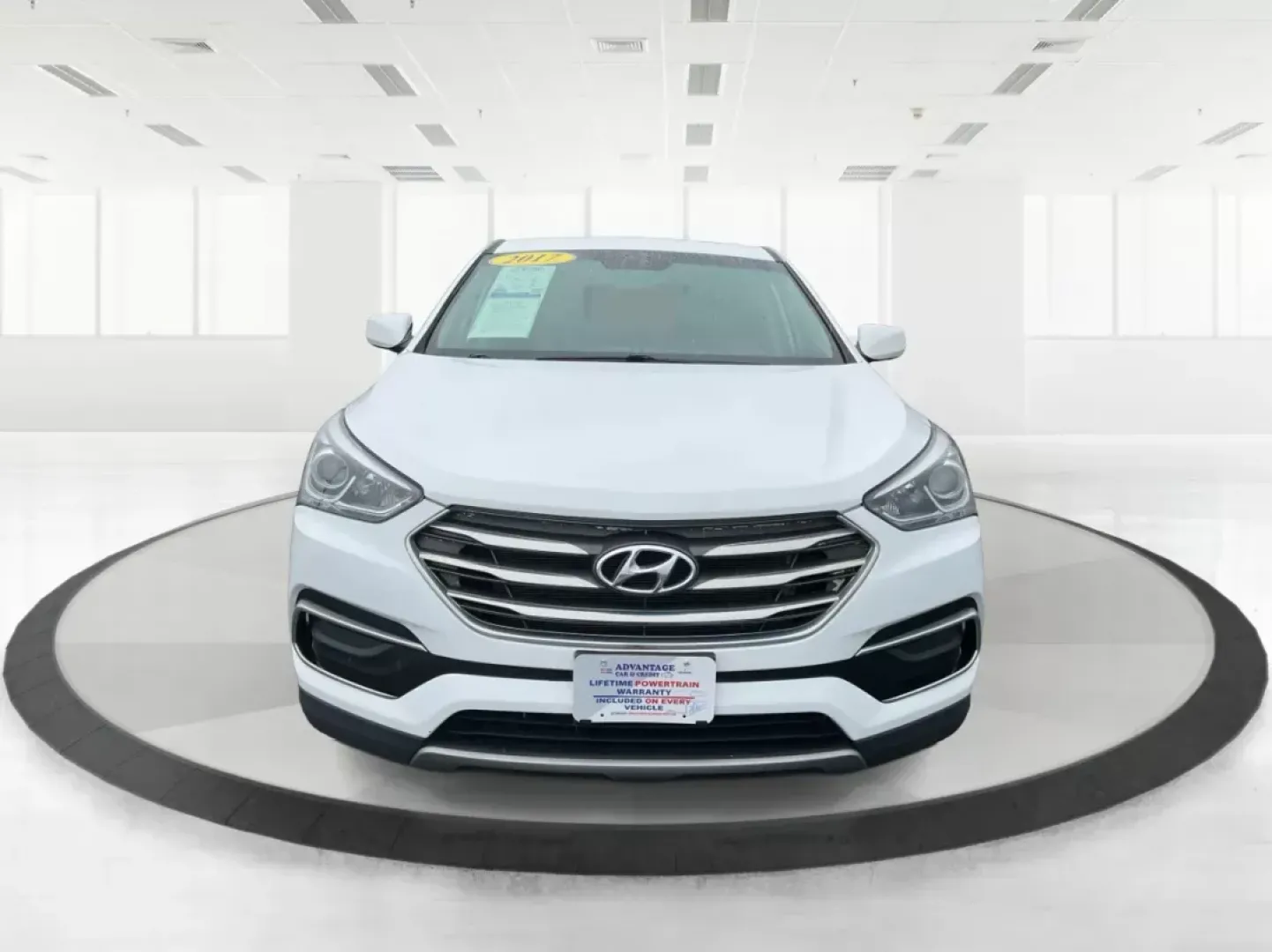 2017 Hyundai Santa Fe Sport 2.4L (5NMZT3LB8HH) with an Theta II 2.4L I-4 gasoline direct injection engine, located at 4508 South Dixie Dr, Moraine, OH, 45439, (937) 908-9800, 39.807072, -84.031563 - Photo#6
