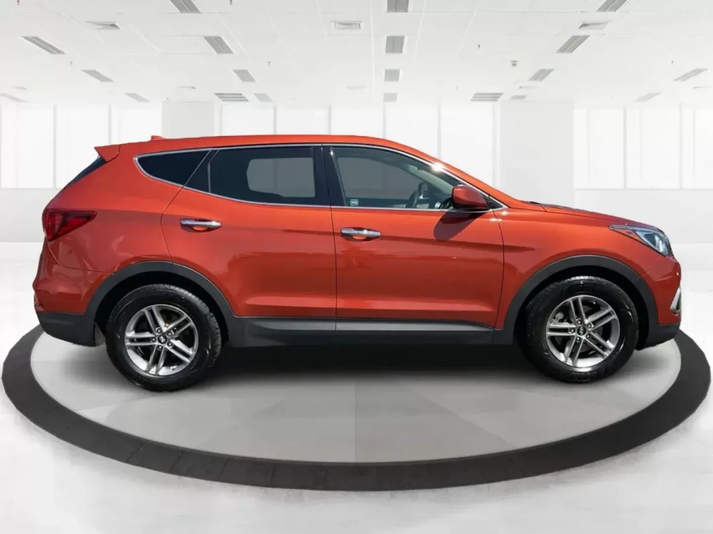 2017 Hyundai Santa Fe 2.4L (5XYZT3LB6HG) with an Theta II 2.4L I-4 gasoline direct injection engine, located at 4508 South Dixie Dr, Moraine, OH, 45439, (937) 908-9800, 39.807072, -84.031563 - Photo#1