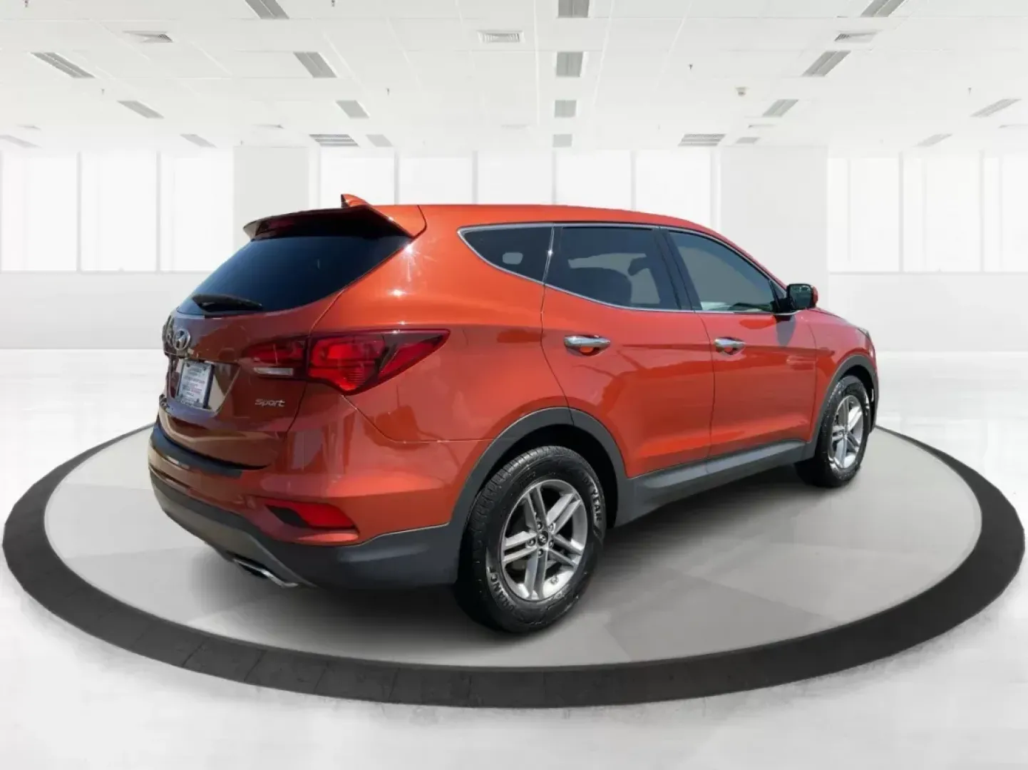 2017 Hyundai Santa Fe 2.4L (5XYZT3LB6HG) with an Theta II 2.4L I-4 gasoline direct injection engine, located at 4508 South Dixie Dr, Moraine, OH, 45439, (937) 908-9800, 39.807072, -84.031563 - Photo#2