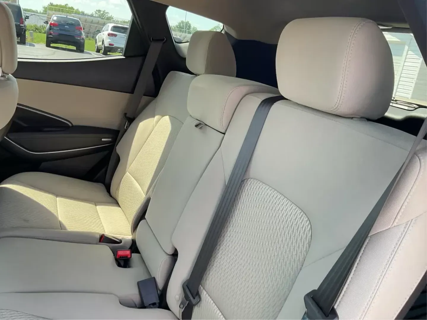 2017 Hyundai Santa Fe 2.4L (5XYZT3LB6HG) with an Theta II 2.4L I-4 gasoline direct injection engine, located at 4508 South Dixie Dr, Moraine, OH, 45439, (937) 908-9800, 39.807072, -84.031563 - Photo#9