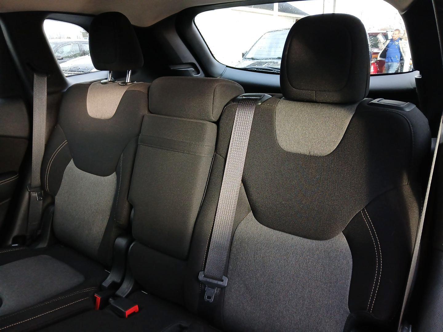 2017 Jeep Cherokee Sport 4WD (1C4PJMAB5HD) with an 2.4L L4 DOHC 16V engine, 9-Speed Automatic transmission, located at 1951 S Dayton Lakeview Rd., New Carlisle, OH, 45344, (937) 908-9800, 39.890999, -84.050255 - Photo#9