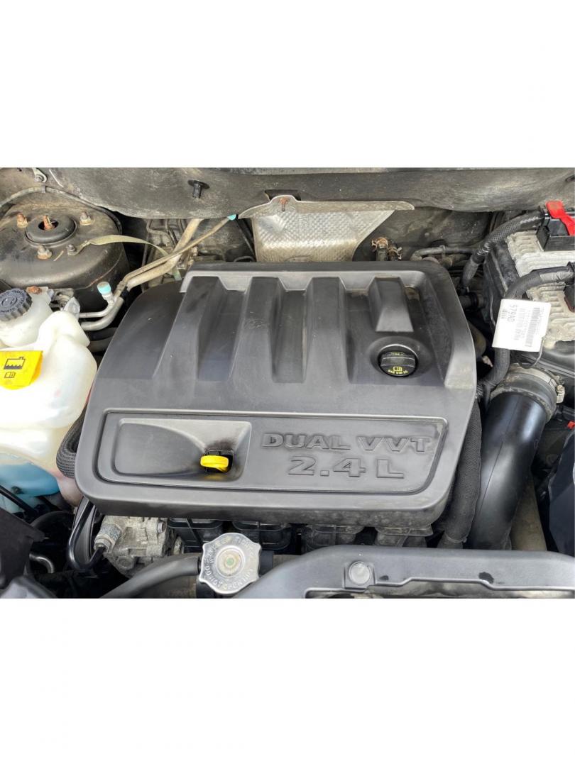 2017 Jeep Patriot Latitude 4WD (1C4NJRFB3HD) with an 2.4L L4 DOHC 16V engine, located at 4508 South Dixie Dr, Moraine, OH, 45439, (937) 908-9800, 39.807072, -84.031563 - Photo#10