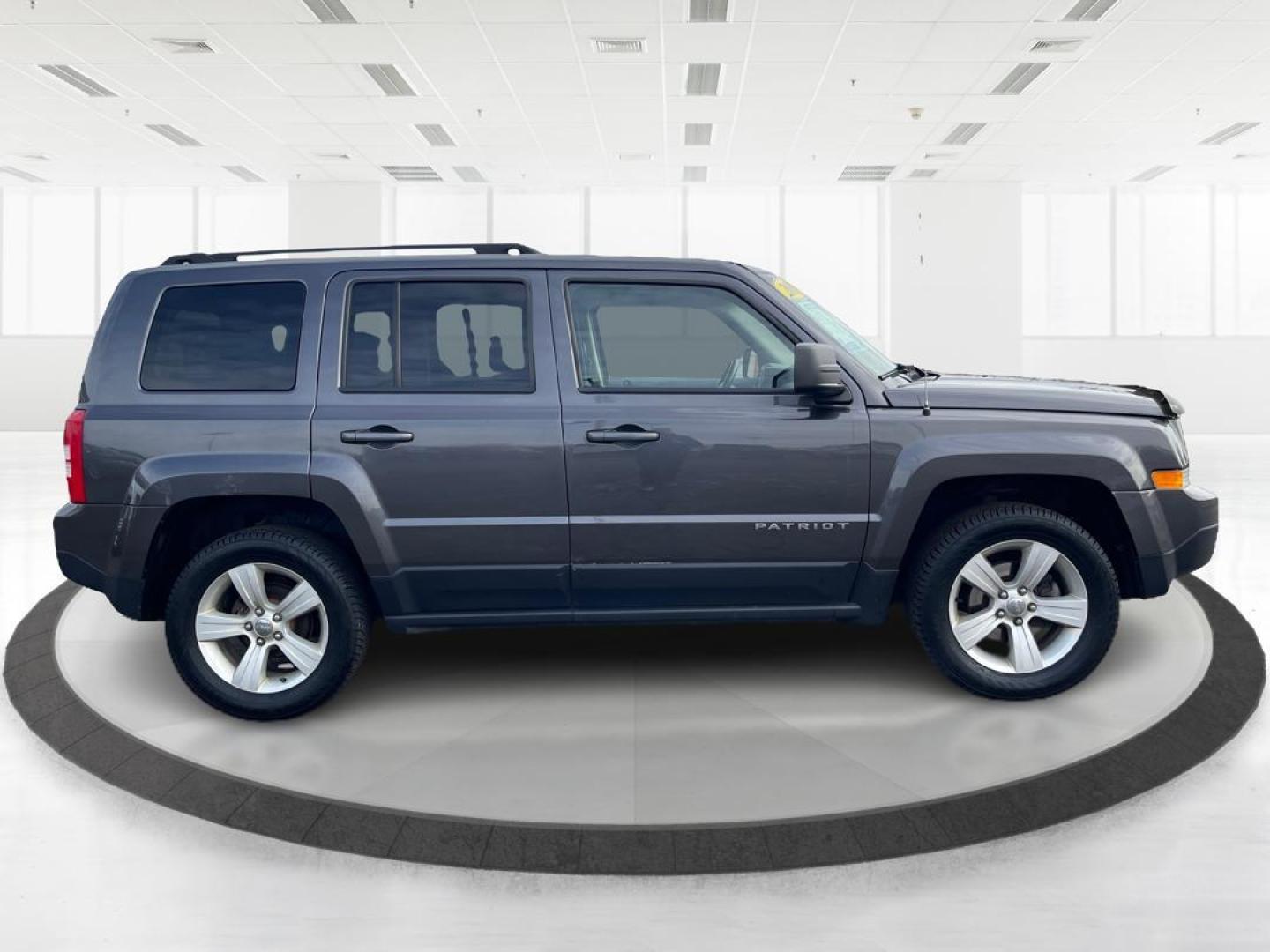 2017 Jeep Patriot Latitude 4WD (1C4NJRFB3HD) with an 2.4L L4 DOHC 16V engine, located at 4508 South Dixie Dr, Moraine, OH, 45439, (937) 908-9800, 39.807072, -84.031563 - Photo#1
