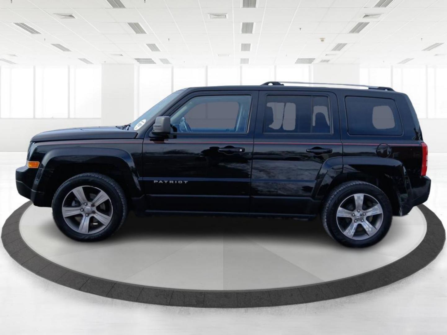 2017 Jeep Patriot Latitude 2WD (1C4NJPFA3HD) with an 2.0L L4 DOHC 16V engine, located at 1099 N County Rd 25A , Troy, OH, 45373, (937) 908-9800, 40.057041, -84.215462 - Photo#5