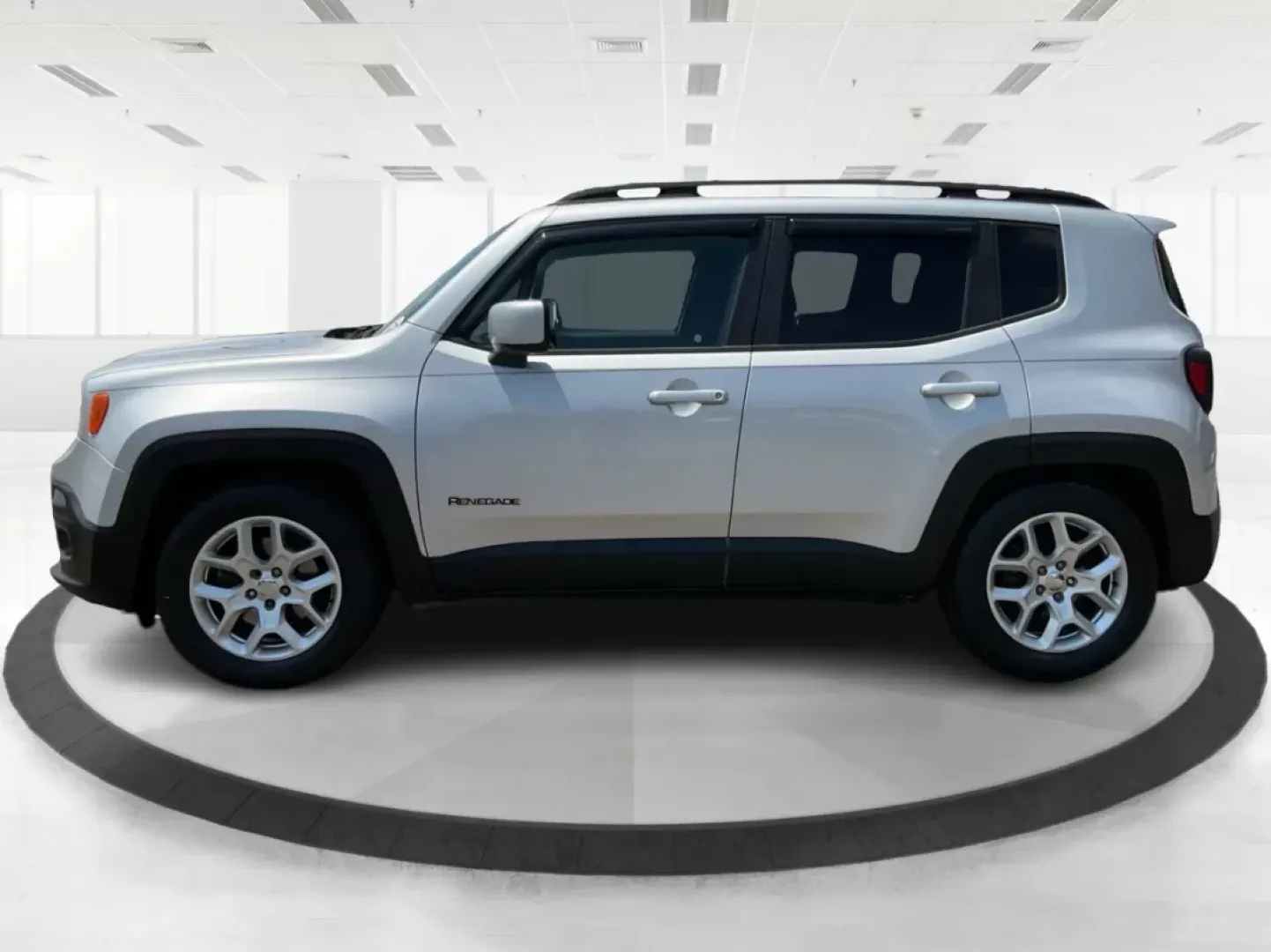 2017 Jeep Renegade Latitude FWD (ZACCJABB4HP) with an Other engine, located at 8750 N County Rd 25A, Piqua, OH, 45356, (937) 908-9800, 40.164391, -84.232513 - Photo#5