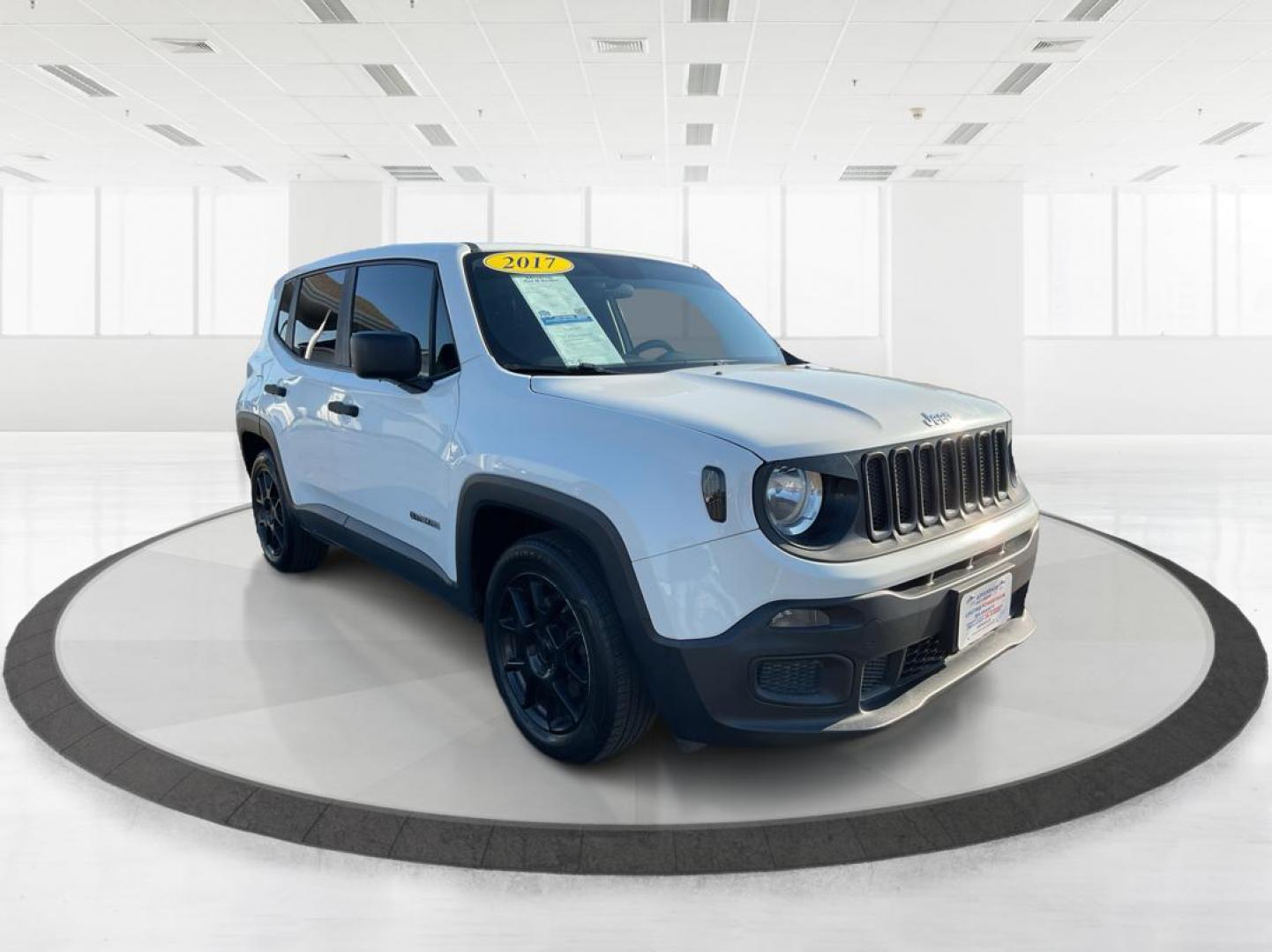2017 Jeep Renegade Sport 4x4 (ZACCJBAH3HP) with an MultiAir 1.4L I-4 variable valve control engine, Manual transmission, located at 1099 N County Rd 25A , Troy, OH, 45373, (937) 908-9800, 40.057041, -84.215462 - Photo#0