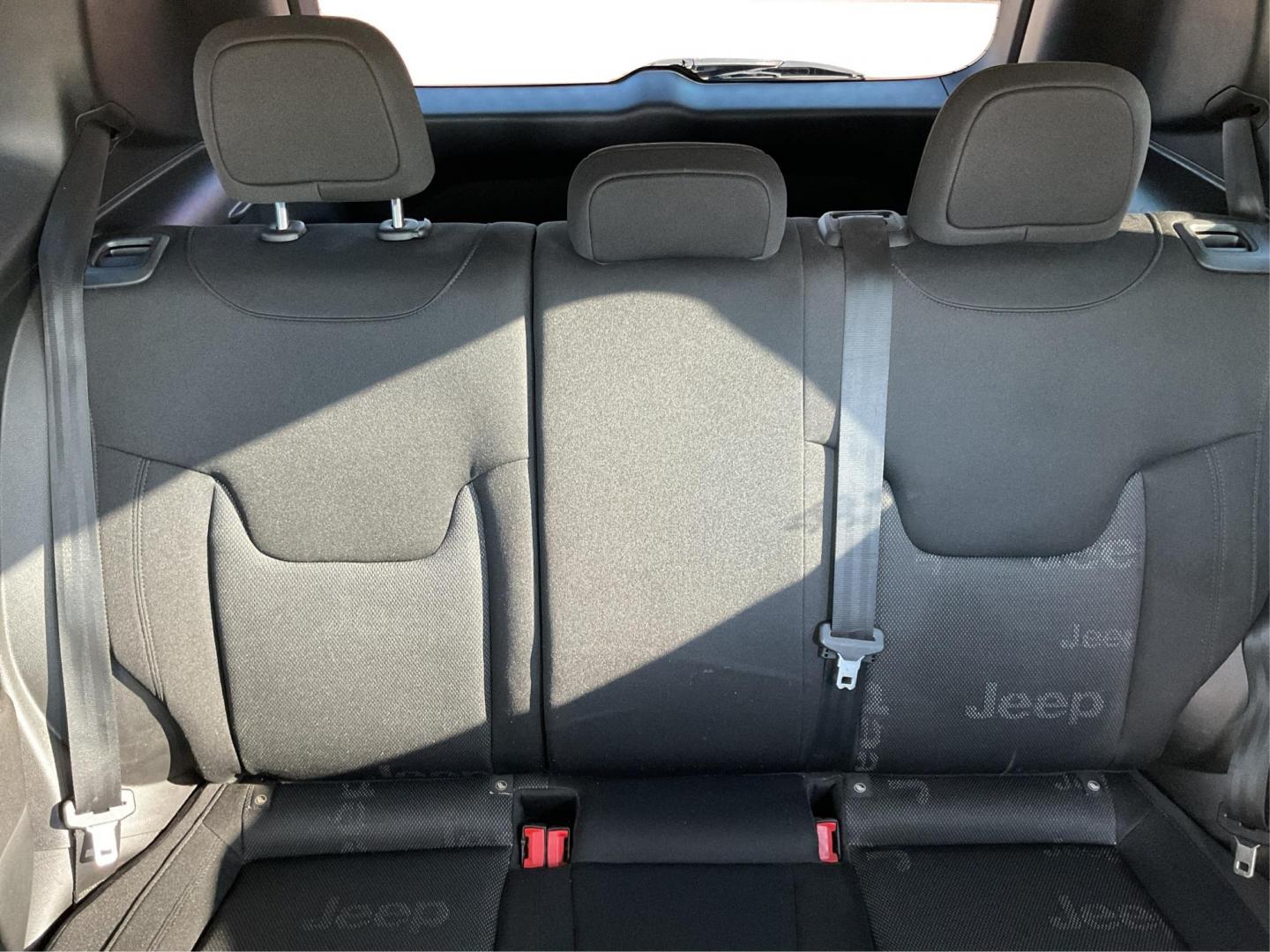 2017 Jeep Renegade Sport 4x4 (ZACCJBAH3HP) with an MultiAir 1.4L I-4 variable valve control engine, Manual transmission, located at 1099 N County Rd 25A , Troy, OH, 45373, (937) 908-9800, 40.057041, -84.215462 - Photo#11