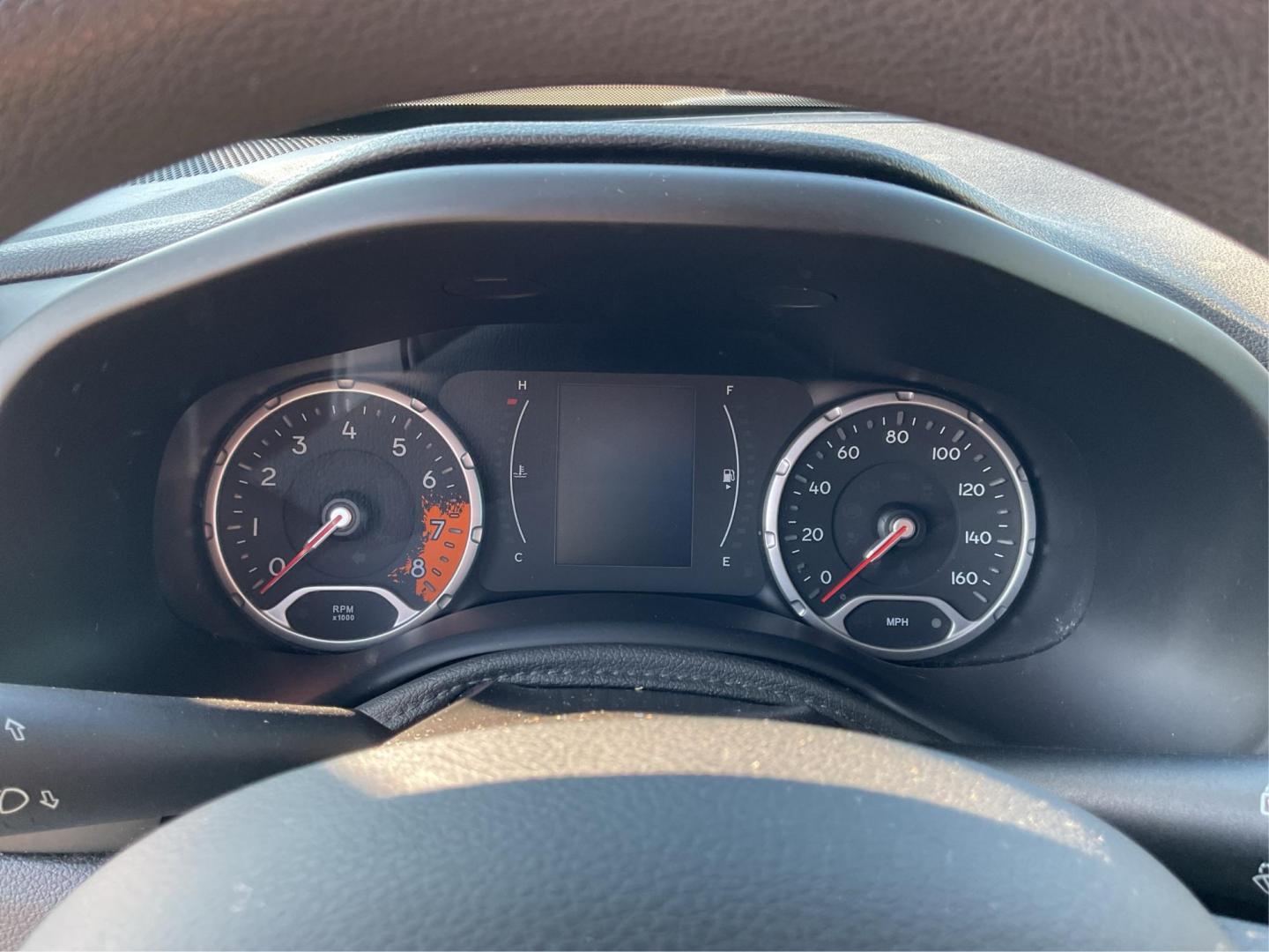 2017 Jeep Renegade Sport 4x4 (ZACCJBAH3HP) with an MultiAir 1.4L I-4 variable valve control engine, Manual transmission, located at 1099 N County Rd 25A , Troy, OH, 45373, (937) 908-9800, 40.057041, -84.215462 - Photo#12
