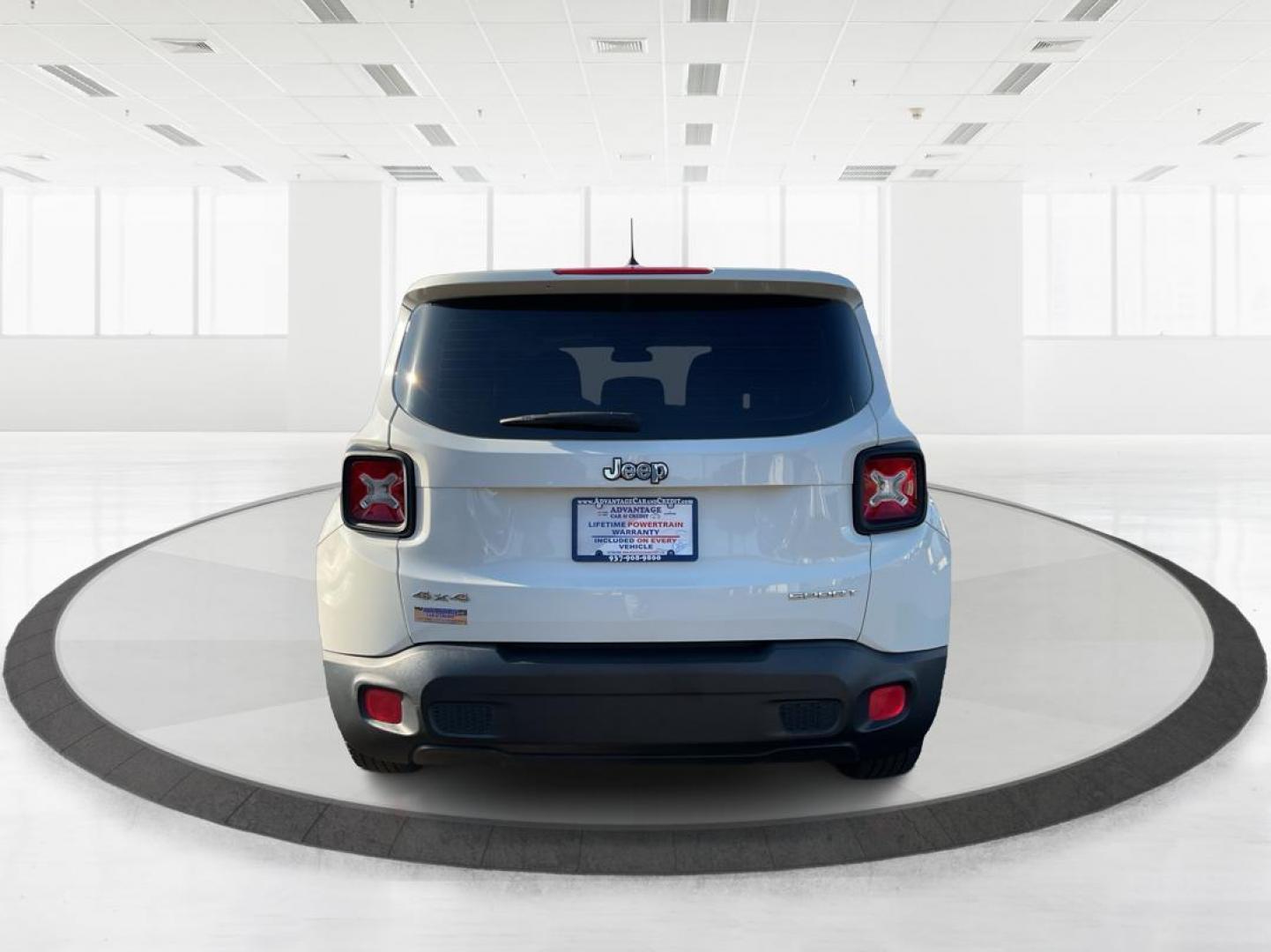 2017 Jeep Renegade Sport 4x4 (ZACCJBAH3HP) with an MultiAir 1.4L I-4 variable valve control engine, Manual transmission, located at 1099 N County Rd 25A , Troy, OH, 45373, (937) 908-9800, 40.057041, -84.215462 - Photo#2