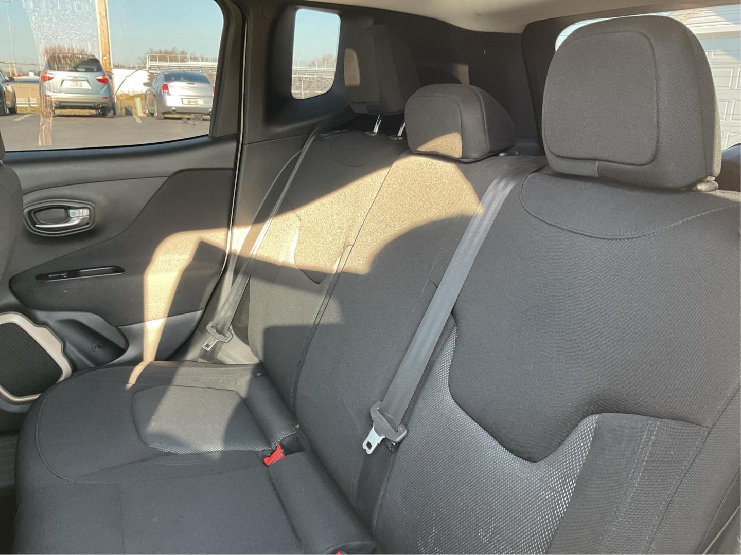 2017 Jeep Renegade Sport 4x4 (ZACCJBAH3HP) with an MultiAir 1.4L I-4 variable valve control engine, Manual transmission, located at 1099 N County Rd 25A , Troy, OH, 45373, (937) 908-9800, 40.057041, -84.215462 - Photo#7