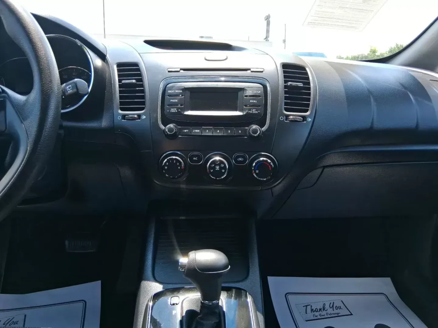 2017 Kia Forte LX (KNAFK5A8XH5) with an 2L I-4 DOHC engine, located at 1230 East Main St, Xenia, OH, 45385, (937) 908-9800, 39.688042, -83.910538 - Photo#12