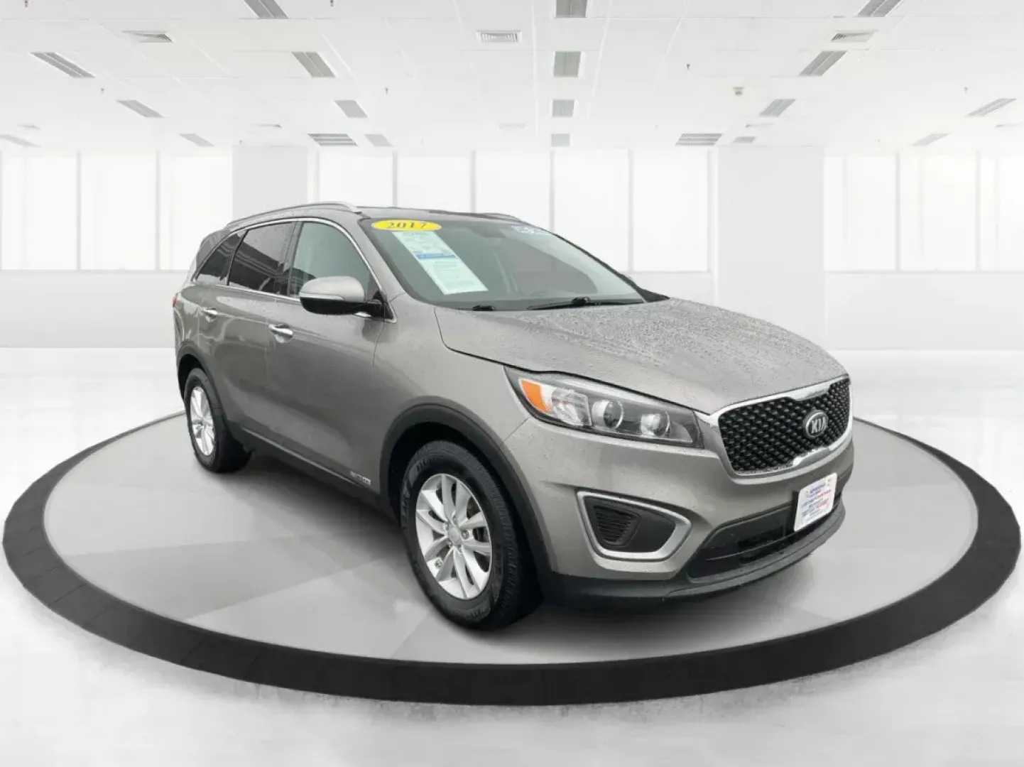 2017 Kia Sorento 3.3L LX (5XYPGDA52HG) with an Lambda II 3.3L V-6 gasoline direct injection engine, located at 1184 Kauffman Ave, Fairborn, OH, 45324, (937) 908-9800, 39.807072, -84.031563 - Photo#0