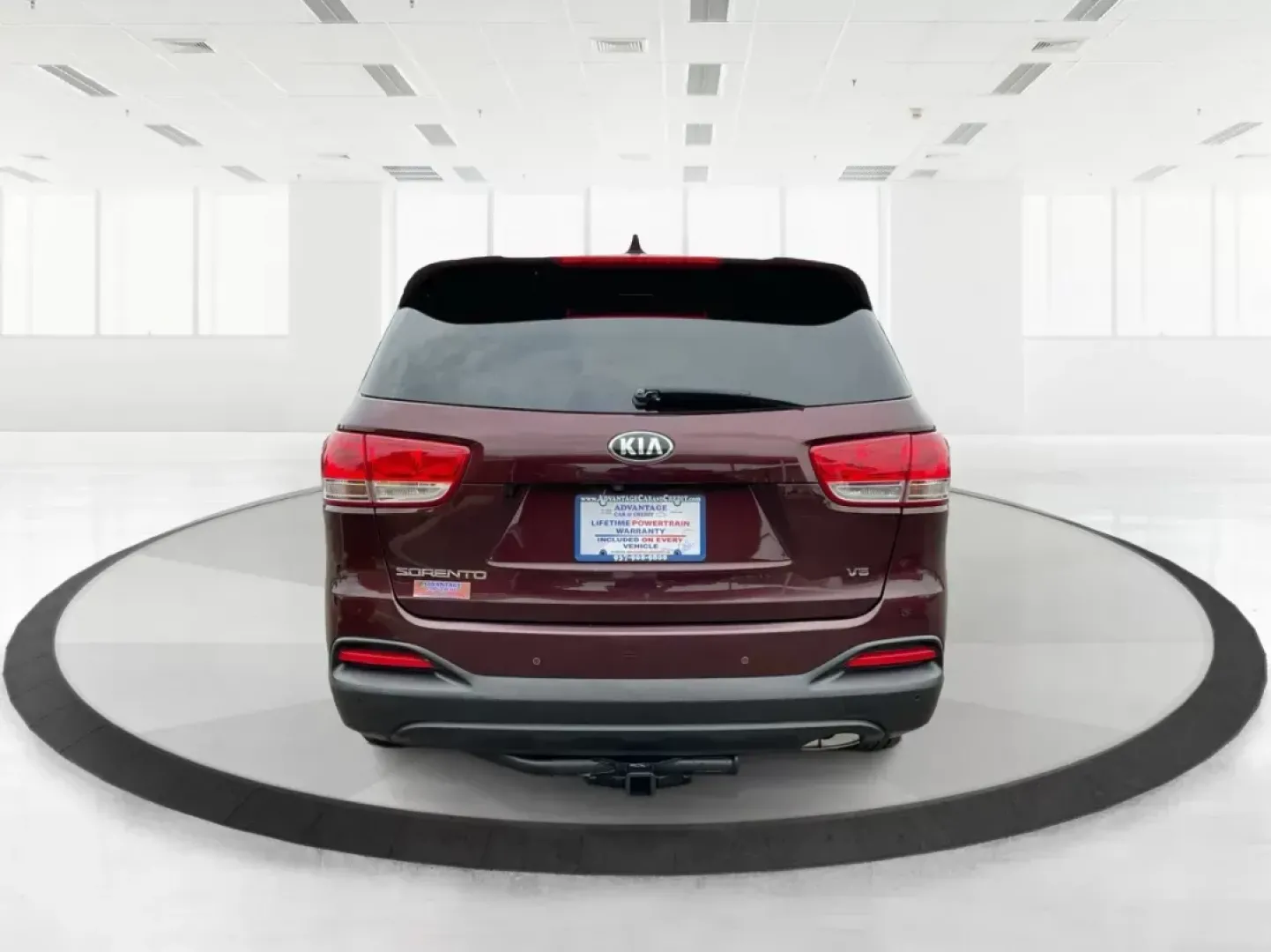 2017 Kia Sorento 3.3L LX (5XYPG4A53HG) with an Lambda II 3.3L V-6 gasoline direct injection engine, located at 1951 S Dayton Lakeview Rd., New Carlisle, OH, 45344, (937) 908-9800, 39.890999, -84.050255 - Photo#3