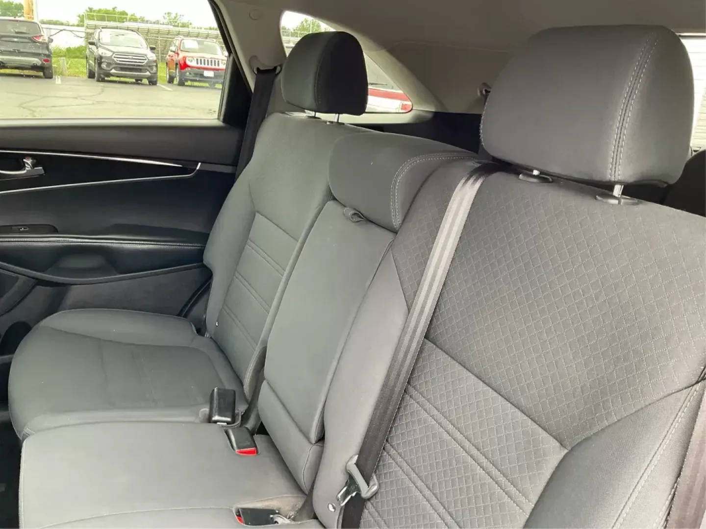 2017 Kia Sorento 3.3L LX (5XYPG4A53HG) with an Lambda II 3.3L V-6 gasoline direct injection engine, located at 1951 S Dayton Lakeview Rd., New Carlisle, OH, 45344, (937) 908-9800, 39.890999, -84.050255 - Photo#9