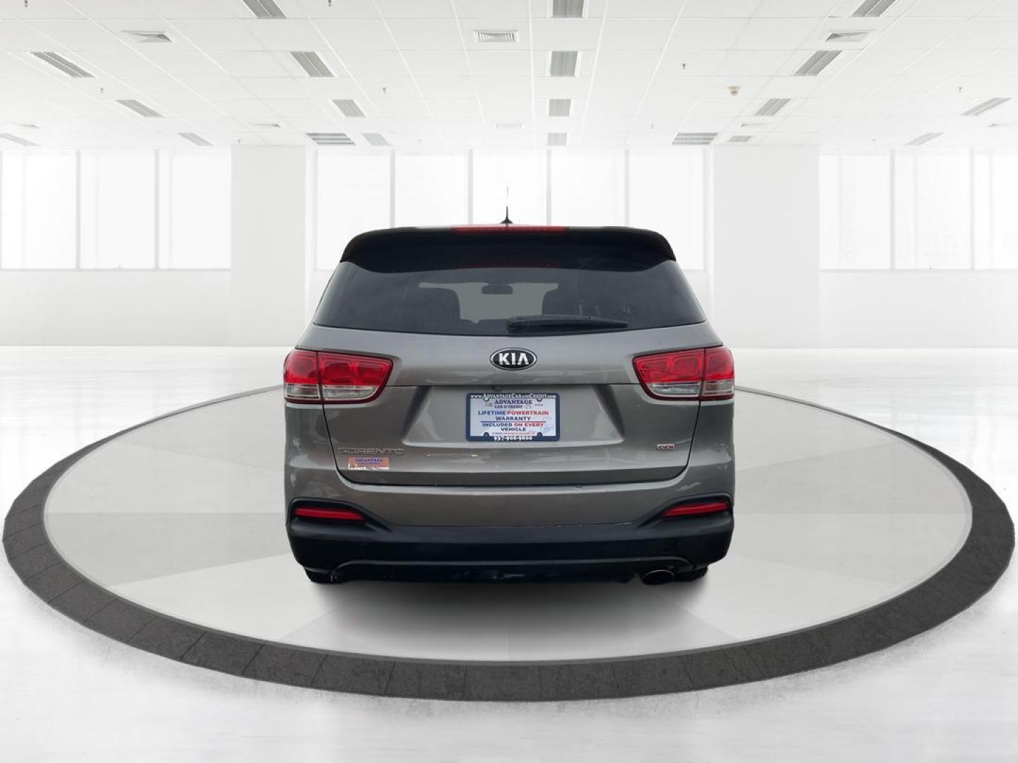 2017 Kia Sorento 2.4L LX (5XYPG4A34HG) with an 2.4L I-4 gasoline direct injection engine, located at 401 Woodman Dr, Riverside, OH, 45431, (937) 908-9800, 39.761024, -84.120956 - Photo#3