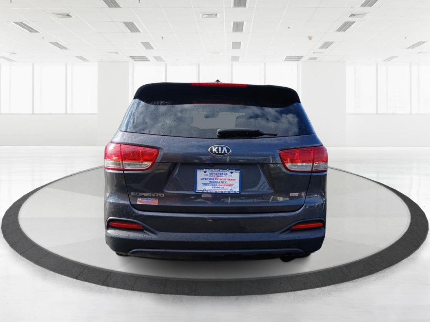 2017 Kia Sorento LX AWD (5XYPGDA39HG) with an 2.4L L4 DOHC 16V engine, 6-Speed Automatic transmission, located at 880 E. National Road, OH, 45377, (937) 908-9800, 39.891918, -84.183975 - Photo#3
