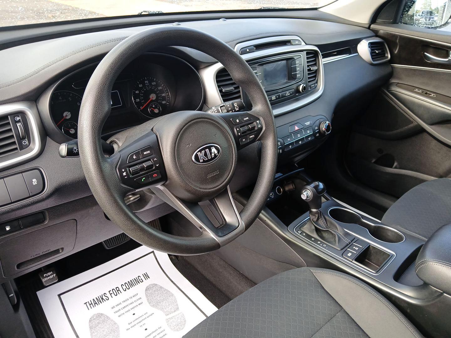2017 Kia Sorento LX AWD (5XYPGDA39HG) with an 2.4L L4 DOHC 16V engine, 6-Speed Automatic transmission, located at 880 E. National Road, OH, 45377, (937) 908-9800, 39.891918, -84.183975 - Photo#8