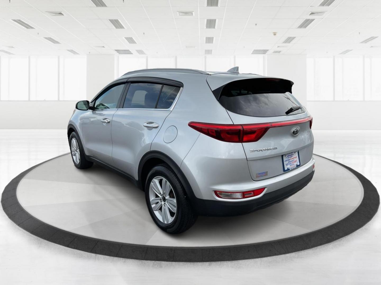 2017 Kia Sportage LX (KNDPM3AC2H7) with an Theta II 2.4L I-4 gasoline direct injection engine, located at 880 E. National Road, OH, 45377, (937) 908-9800, 39.891918, -84.183975 - Photo#5