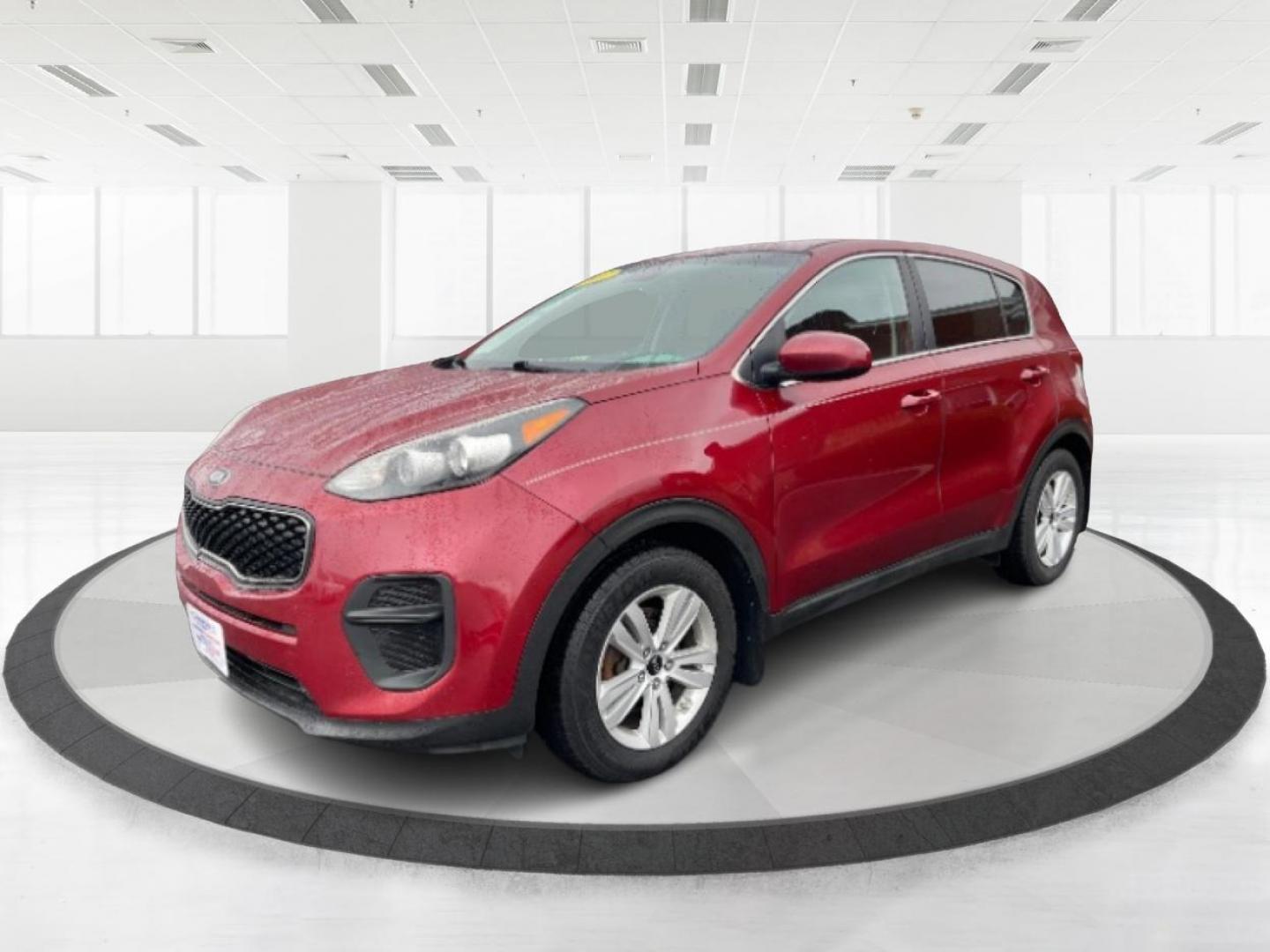 2017 Kia Sportage LX FWD (KNDPM3AC7H7) with an 2.4L V6 DOHC 24V engine, 6-Speed Automatic transmission, located at 1230 East Main St, Xenia, OH, 45385, (937) 908-9800, 39.688042, -83.910538 - Photo#4