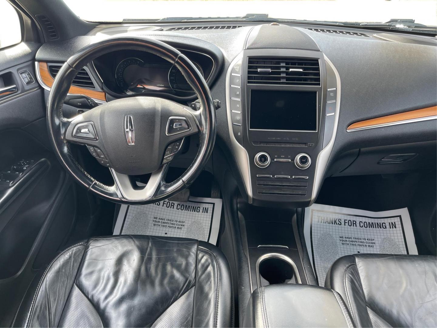 2017 Lincoln MKC Select AWD (5LMCJ2D95HU) with an 2.0L L4 DOHC 16V engine, 6-Speed Automatic transmission, located at 4508 South Dixie Dr, Moraine, OH, 45439, (937) 908-9800, 39.807072, -84.031563 - Photo#19