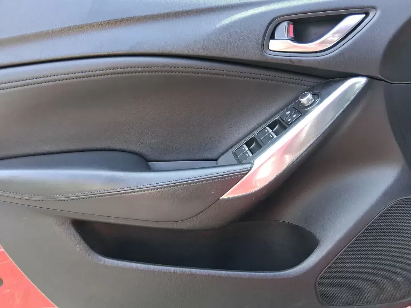 2017 Mazda Mazda6 Touring (JM1GL1V55H1) with an SKYACTIV-G 2.5L I-4 gasoline direct injection engine, located at 1951 S Dayton Lakeview Rd., New Carlisle, OH, 45344, (937) 908-9800, 39.890999, -84.050255 - Photo#17