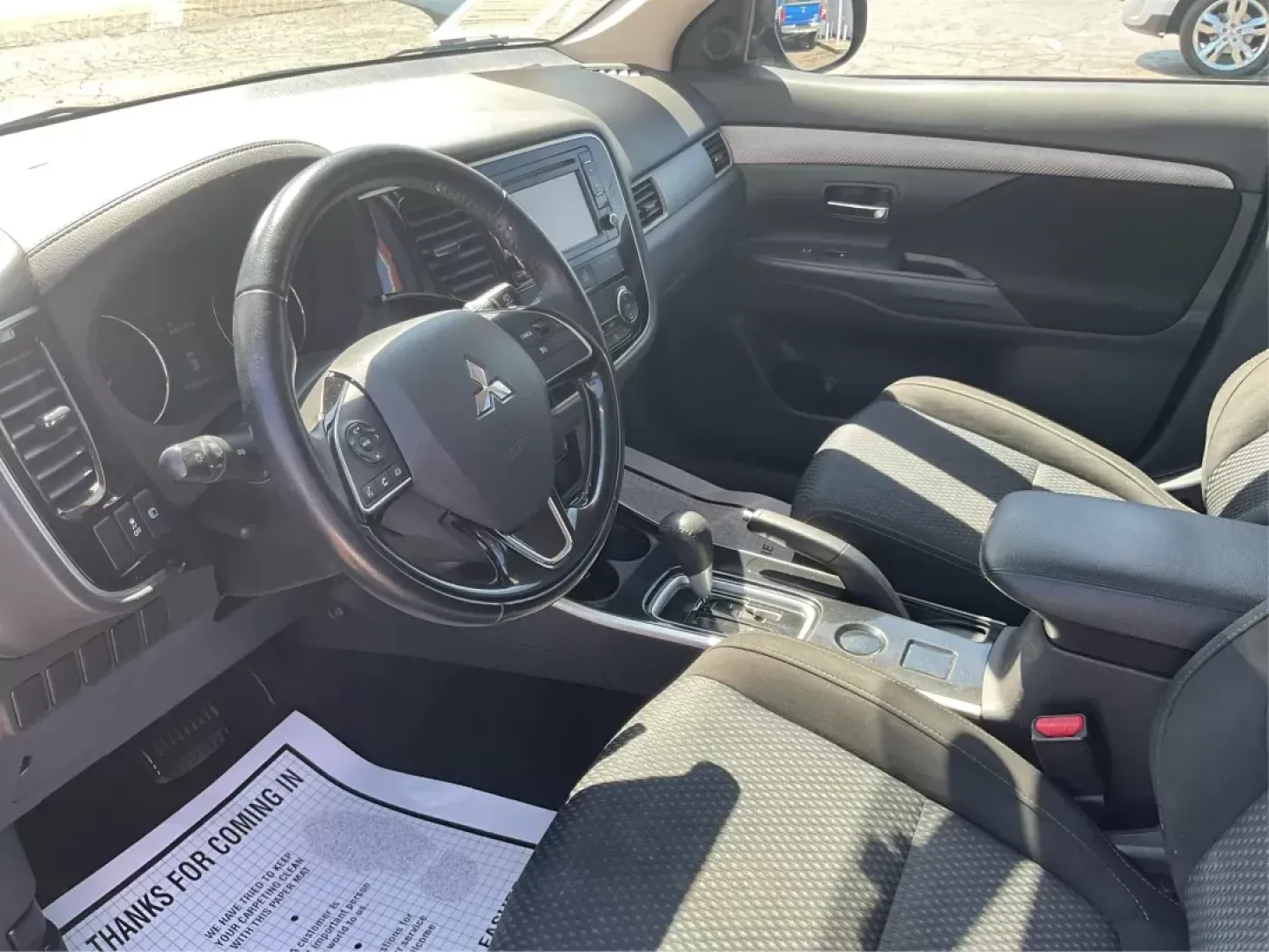 2017 Mitsubishi Outlander ES (JA4AD2A34HZ) with an 2.4L I-4 variable valve control engine, located at 880 E. National Road, OH, 45377, (937) 908-9800, 39.891918, -84.183975 - Photo#8