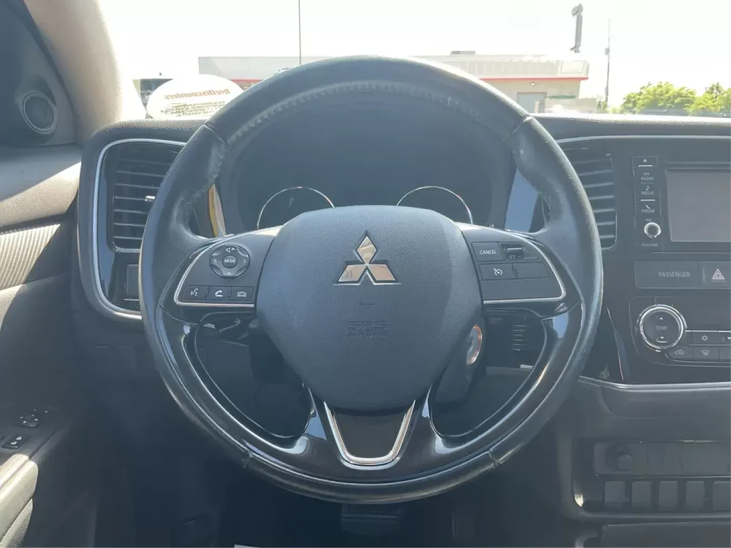 2017 Mitsubishi Outlander ES (JA4AD2A34HZ) with an 2.4L I-4 variable valve control engine, located at 880 E. National Road, OH, 45377, (937) 908-9800, 39.891918, -84.183975 - Photo#15