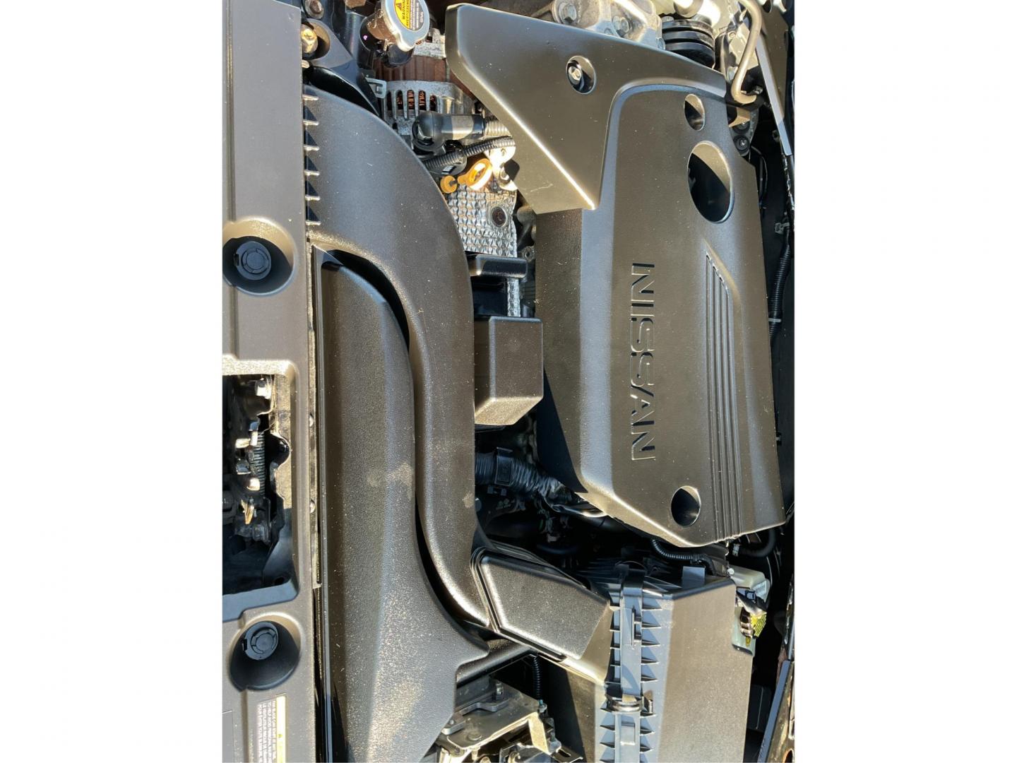 2017 Nissan Altima 2.5 SR (1N4AL3AP8HC) with an Other engine, located at 1230 East Main St, Xenia, OH, 45385, (937) 908-9800, 39.688042, -83.910538 - Photo#10