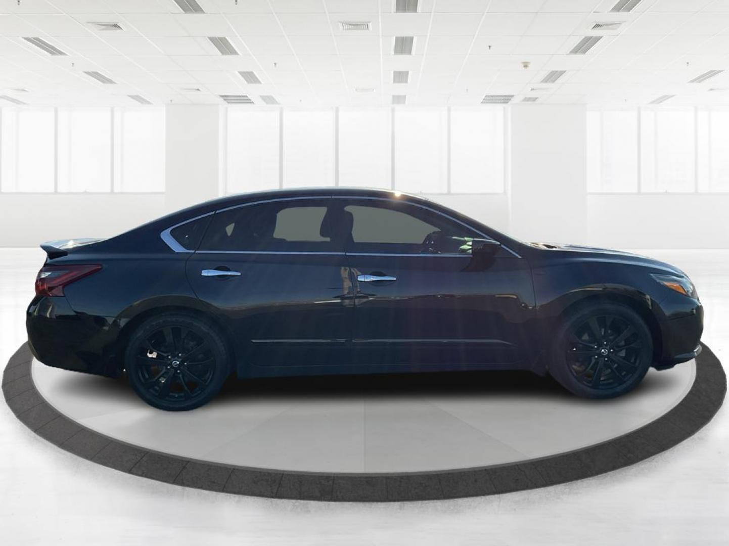 2017 Nissan Altima 2.5 SR (1N4AL3AP8HC) with an Other engine, located at 1230 East Main St, Xenia, OH, 45385, (937) 908-9800, 39.688042, -83.910538 - Photo#1