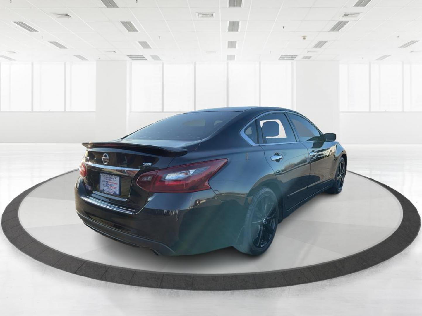 2017 Nissan Altima 2.5 SR (1N4AL3AP8HC) with an Other engine, located at 1230 East Main St, Xenia, OH, 45385, (937) 908-9800, 39.688042, -83.910538 - Photo#2
