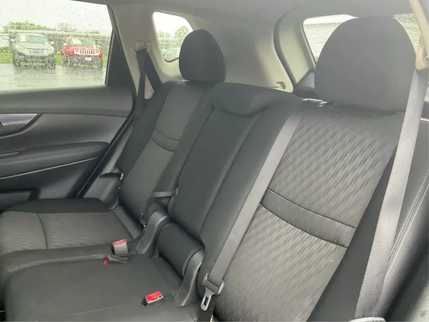2017 Nissan Rogue SV (KNMAT2MV7HP) with an 2.5L I-4 DOHC engine, located at 8750 N County Rd 25A, Piqua, OH, 45356, (937) 908-9800, 40.164391, -84.232513 - Photo#10