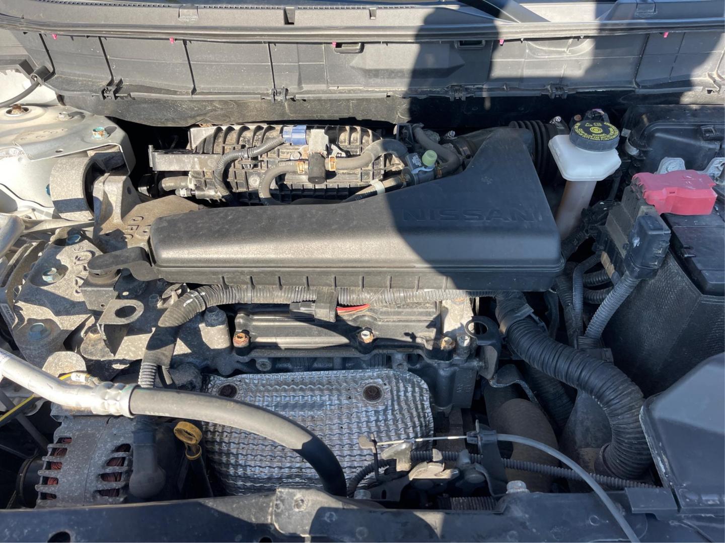 2017 Nissan Rogue SV AWD (KNMAT2MV1HP) with an 2.5L L4 DOHC 16V engine, Continuously Variable Transmission transmission, located at 880 E. National Road, OH, 45377, (937) 908-9800, 39.891918, -84.183975 - Photo#10