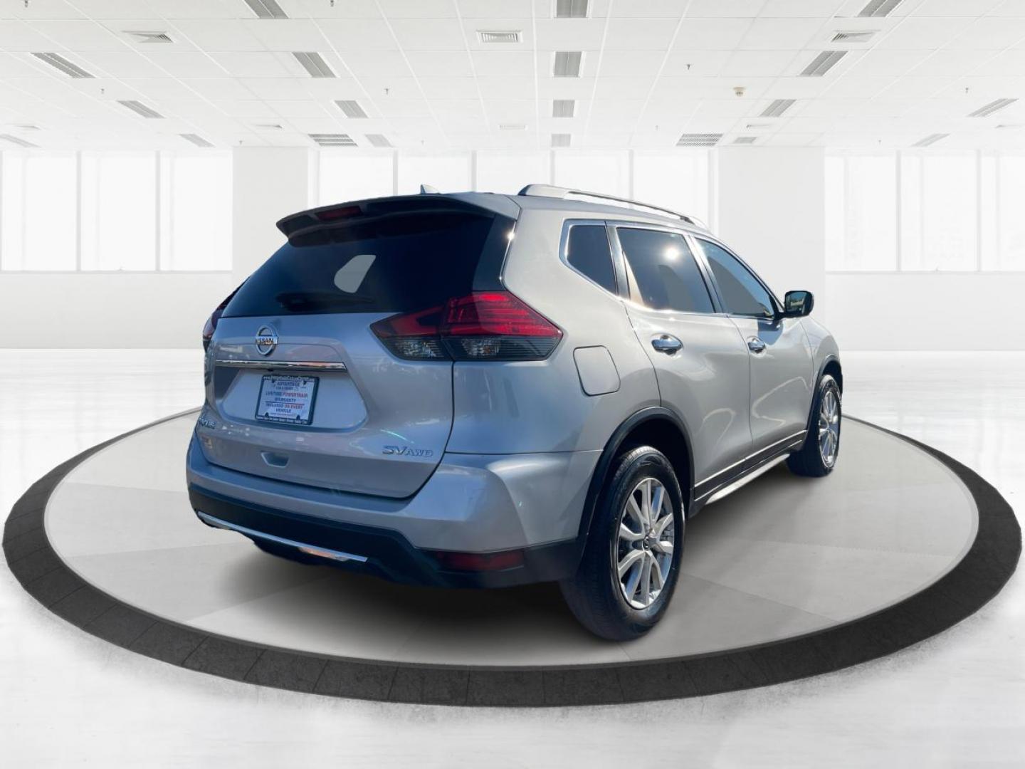 2017 Nissan Rogue SV AWD (KNMAT2MV1HP) with an 2.5L L4 DOHC 16V engine, Continuously Variable Transmission transmission, located at 880 E. National Road, OH, 45377, (937) 908-9800, 39.891918, -84.183975 - Photo#2