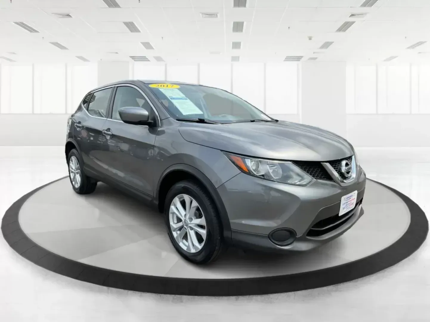 2017 Nissan Rogue Sport S (JN1BJ1CR9HW) with an 2L I-4 gasoline direct injection engine, located at 1951 S Dayton Lakeview Rd., New Carlisle, OH, 45344, (937) 908-9800, 39.890999, -84.050255 - Photo#0