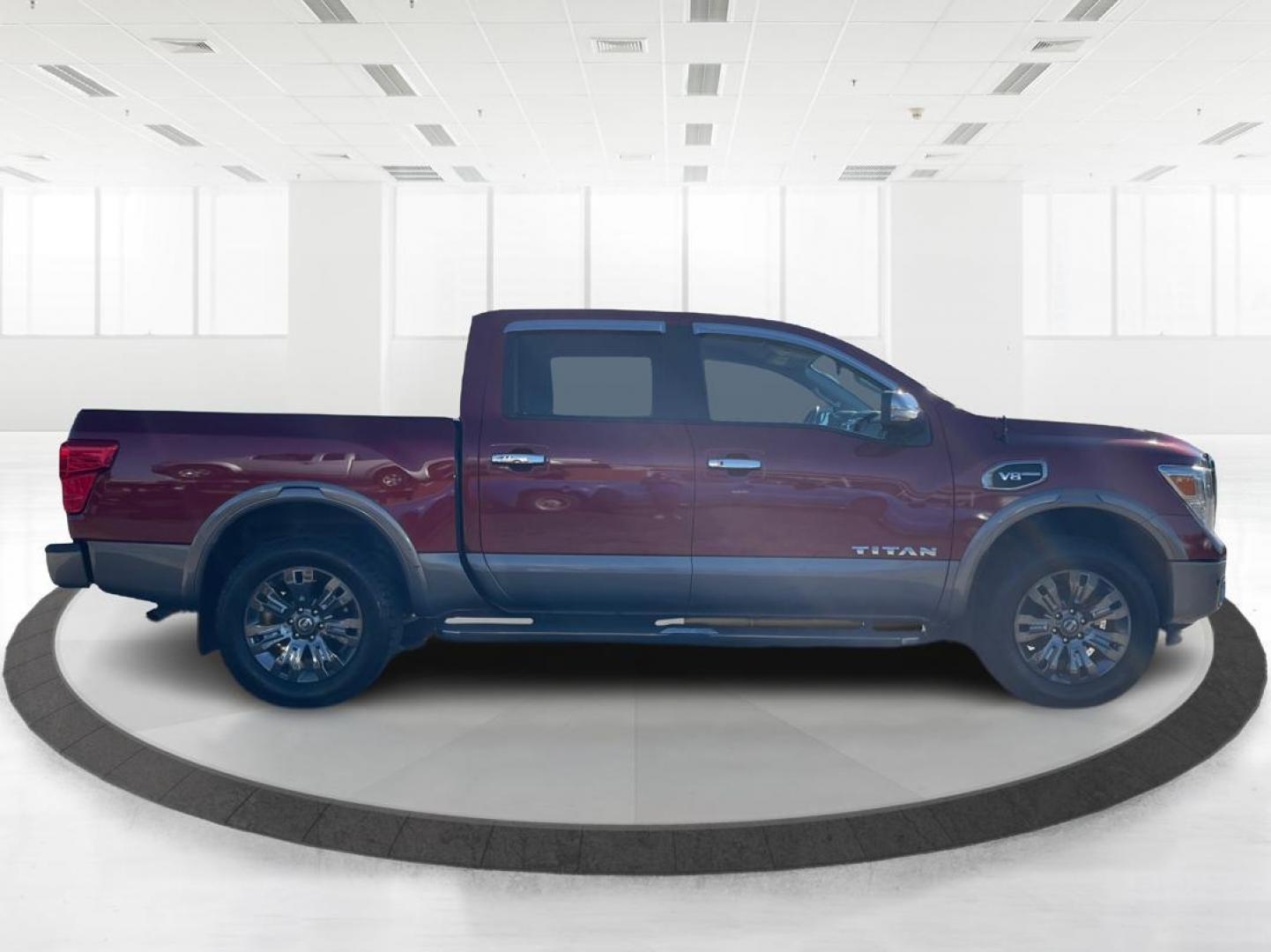 2017 Nissan Titan Platinum Reserve Crew Cab 4WD (1N6AA1E53HN) with an 5.6L V8 DOHC 32V engine, 6-Speed Automatic transmission, located at 880 E. National Road, OH, 45377, (937) 908-9800, 39.891918, -84.183975 - Photo#1