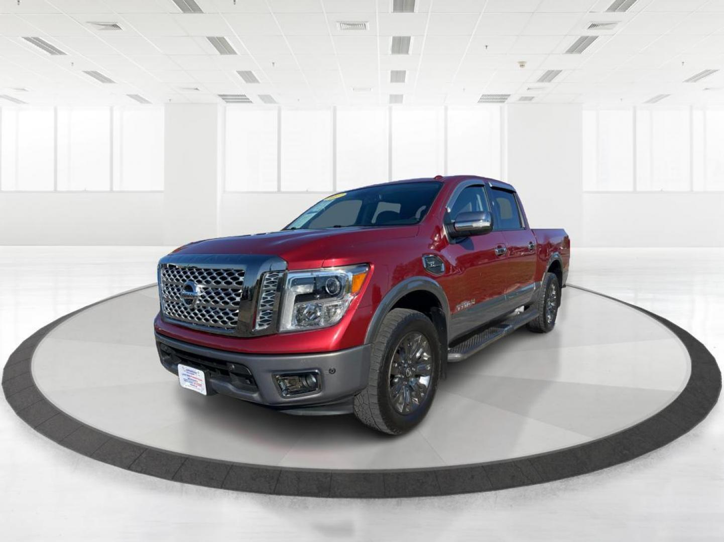 2017 Nissan Titan Platinum Reserve Crew Cab 4WD (1N6AA1E53HN) with an 5.6L V8 DOHC 32V engine, 6-Speed Automatic transmission, located at 880 E. National Road, OH, 45377, (937) 908-9800, 39.891918, -84.183975 - Photo#7