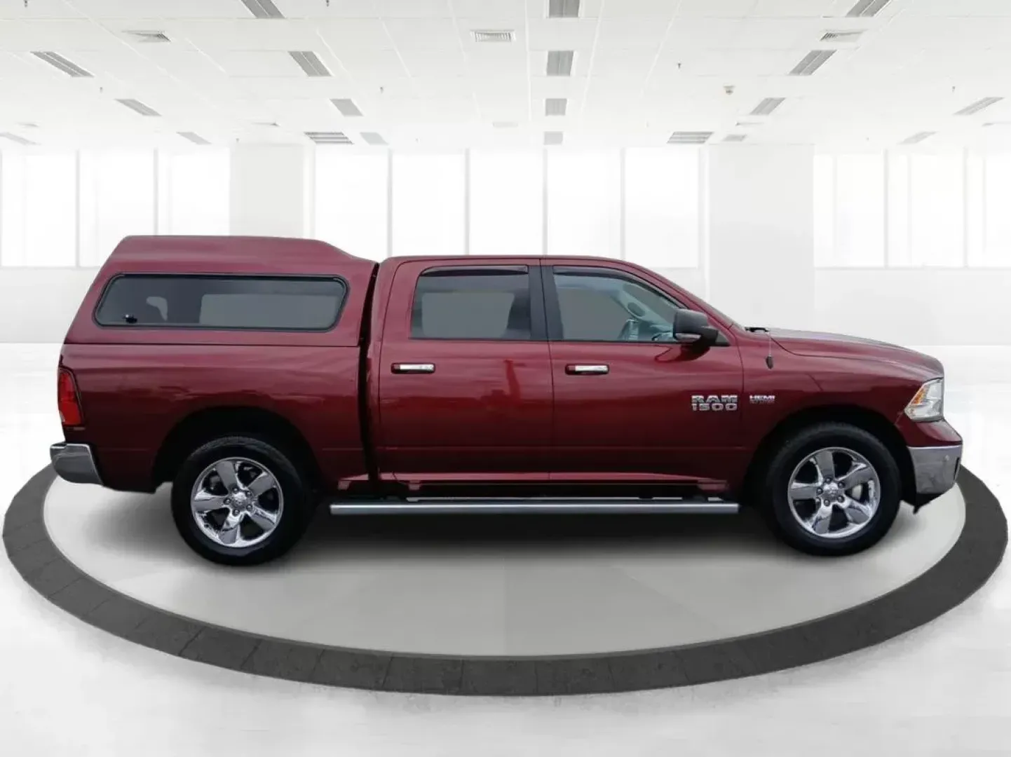 2017 Ram 1500 SLT Crew Cab SWB 4WD (3C6RR7LT1HG) with an 5.7L V8 OHV 16V engine, 8-Speed Automatic transmission, located at 1099 N County Rd 25A , Troy, OH, 45373, (937) 908-9800, 40.057041, -84.215462 - Photo#1
