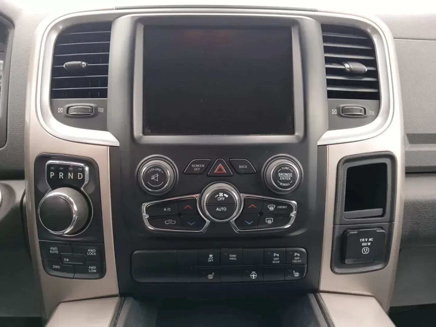2017 Ram 1500 SLT Crew Cab SWB 4WD (3C6RR7LT1HG) with an 5.7L V8 OHV 16V engine, 8-Speed Automatic transmission, located at 1099 N County Rd 25A , Troy, OH, 45373, (937) 908-9800, 40.057041, -84.215462 - Photo#13