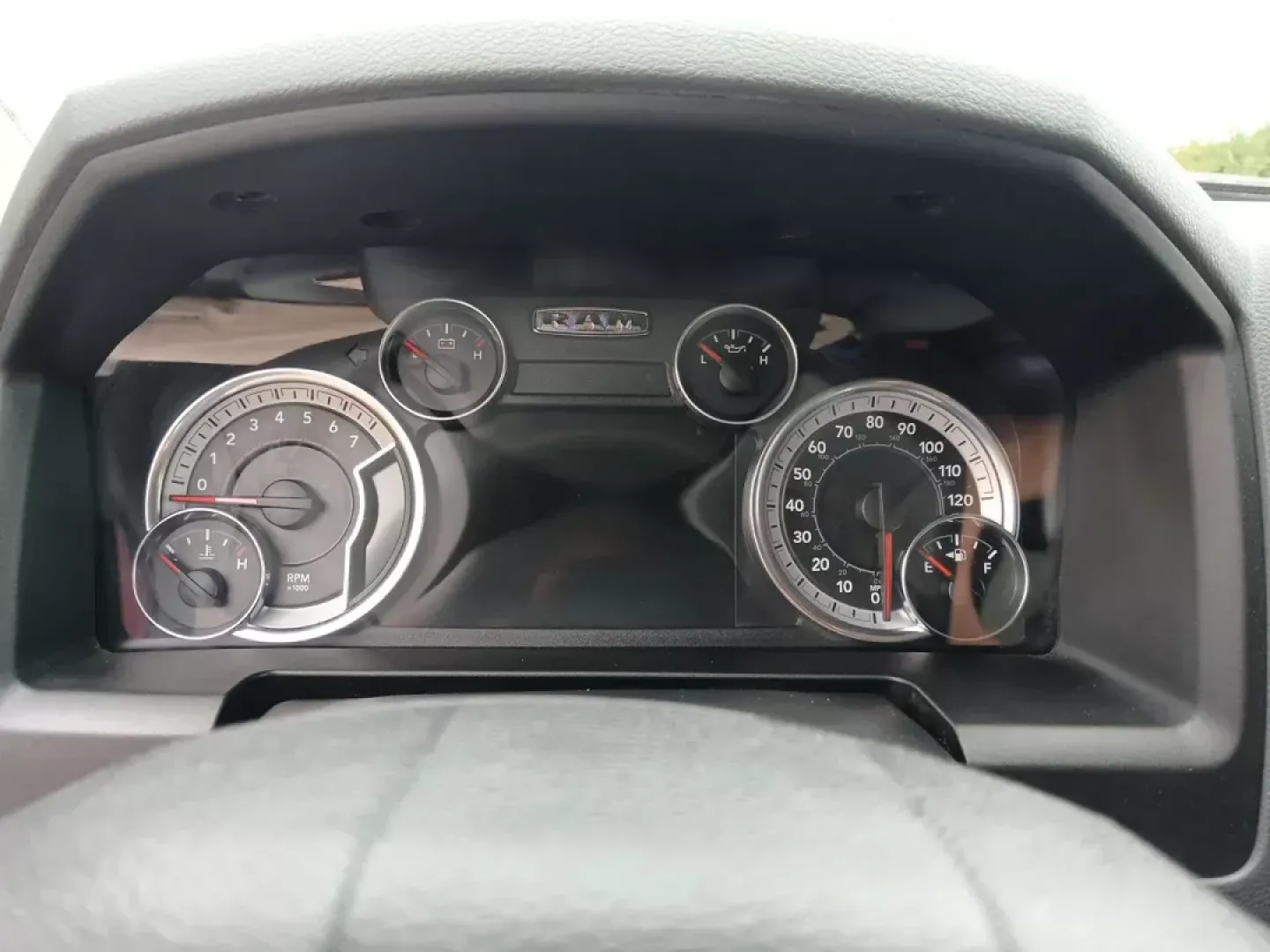 2017 Ram 1500 SLT Crew Cab SWB 4WD (3C6RR7LT1HG) with an 5.7L V8 OHV 16V engine, 8-Speed Automatic transmission, located at 1099 N County Rd 25A , Troy, OH, 45373, (937) 908-9800, 40.057041, -84.215462 - Photo#15