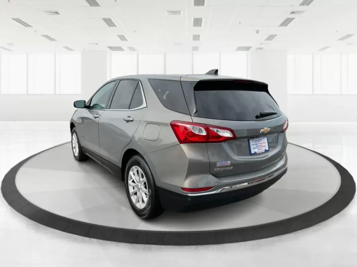 2018 Chevrolet Equinox LT (3GNAXSEV5JS) with an 1.5L I-4 gasoline direct injection engine, located at 8750 N County Rd 25A, Piqua, OH, 45356, (937) 908-9800, 40.164391, -84.232513 - Photo#4