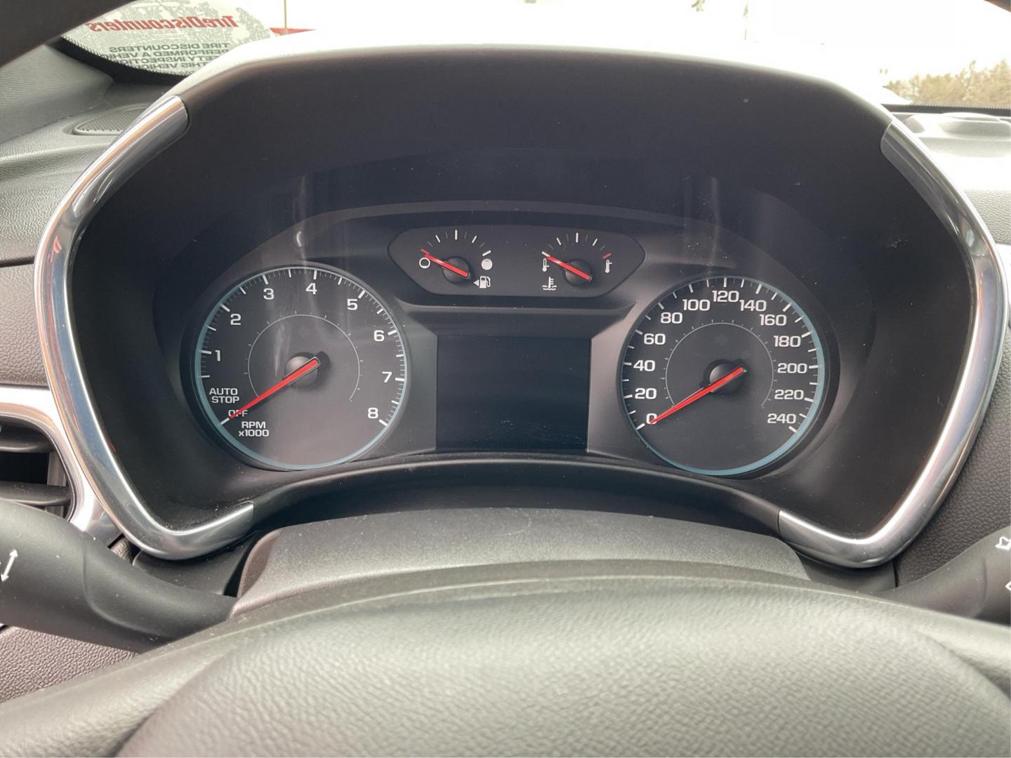 2018 Chevrolet Equinox LT AWD (2GNAXSEV5J6) with an 1.5L L4 DOHC 16V TURBO engine, 6-Speed Automatic transmission, located at 1184 Kauffman Ave, Fairborn, OH, 45324, (937) 908-9800, 39.807072, -84.031563 - Photo#14
