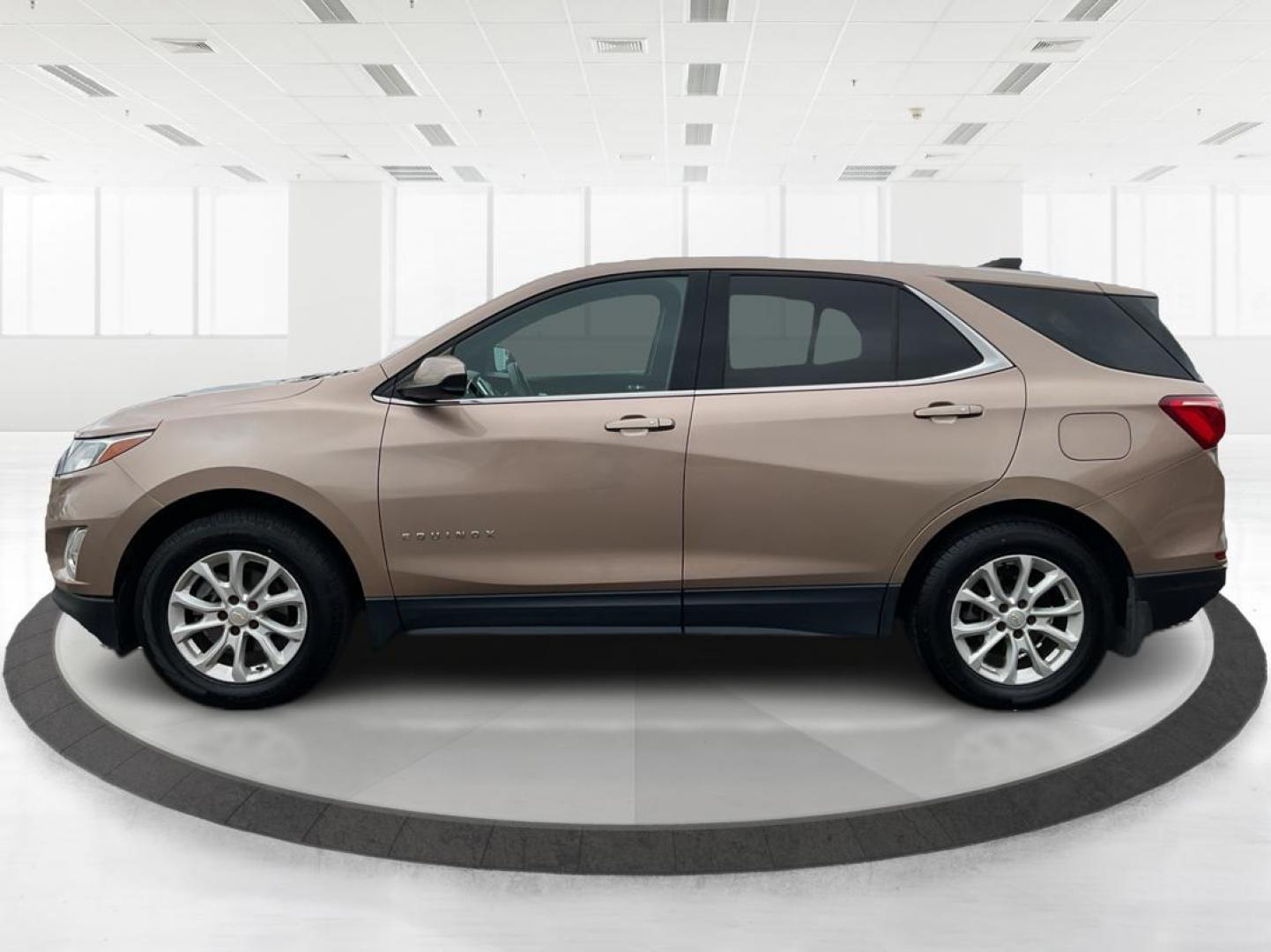2018 Chevrolet Equinox LT AWD (2GNAXSEV5J6) with an 1.5L L4 DOHC 16V TURBO engine, 6-Speed Automatic transmission, located at 1184 Kauffman Ave, Fairborn, OH, 45324, (937) 908-9800, 39.807072, -84.031563 - Photo#5