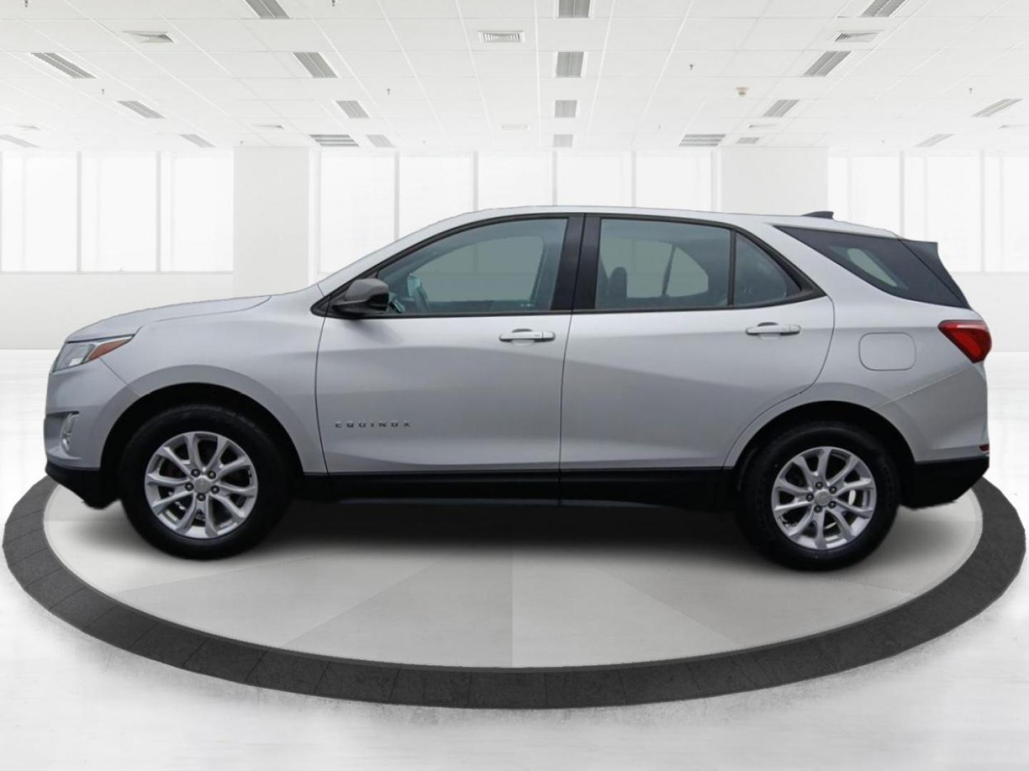 2018 Chevrolet Equinox LS 2WD (3GNAXHEV3JL) with an 1.5L L4 DOHC 16V TURBO engine, 6-Speed Automatic transmission, located at 1951 S Dayton Lakeview Rd., New Carlisle, OH, 45344, (937) 908-9800, 39.890999, -84.050255 - Photo#5